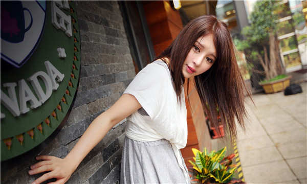 鹤山想找一个女性生孩子给报酬-｛找个女人生孩子多少钱｝